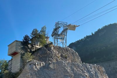 Kalkstein-Transport per Materialseilbahn